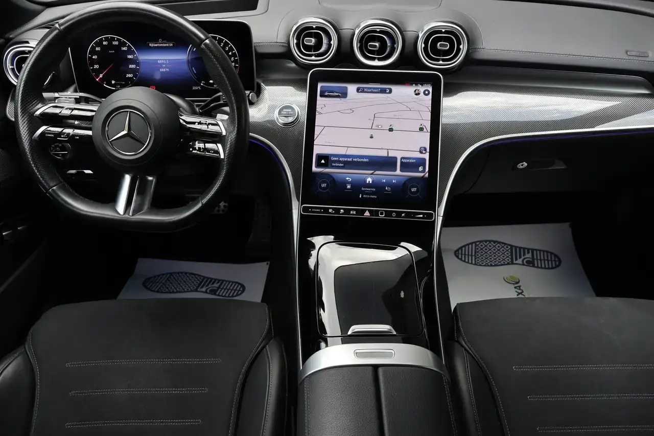 Mercedes-Benz C 300 C 300 e PHEV AMG-Line BTW* Pano Memory Garantie*