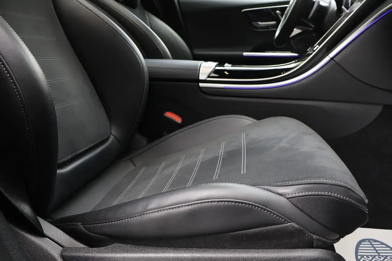 Mercedes-Benz C 300 C 300 e PHEV AMG-Line BTW* Pano Memory Garantie*