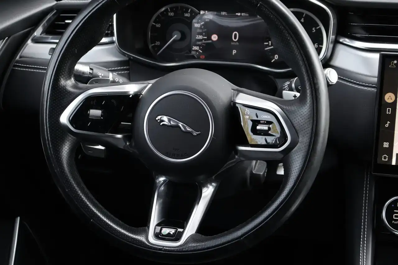 Jaguar F-Pace 2.0 T AWD P250 R-Dynamic S Pano Leder Elek. Zetels Garantie*