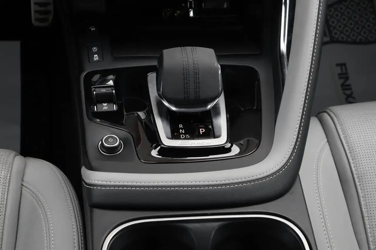 Jaguar E-Pace 1.5 T MHEV P160 R-Dynamic ACC LijnA. Memory Garantie*
