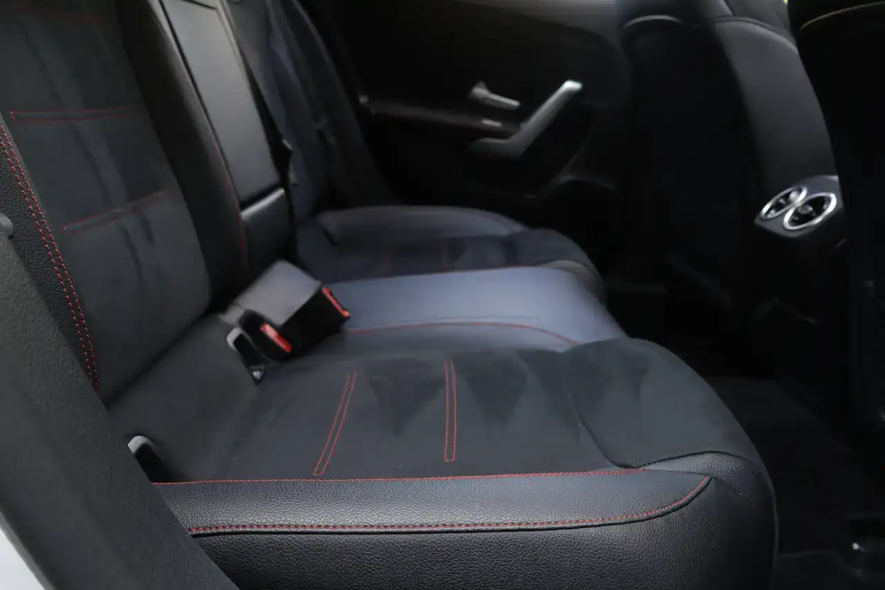 Mercedes-Benz A 220 A 220 AMG-Line Peno Mamory DodeH 360° Garantie*