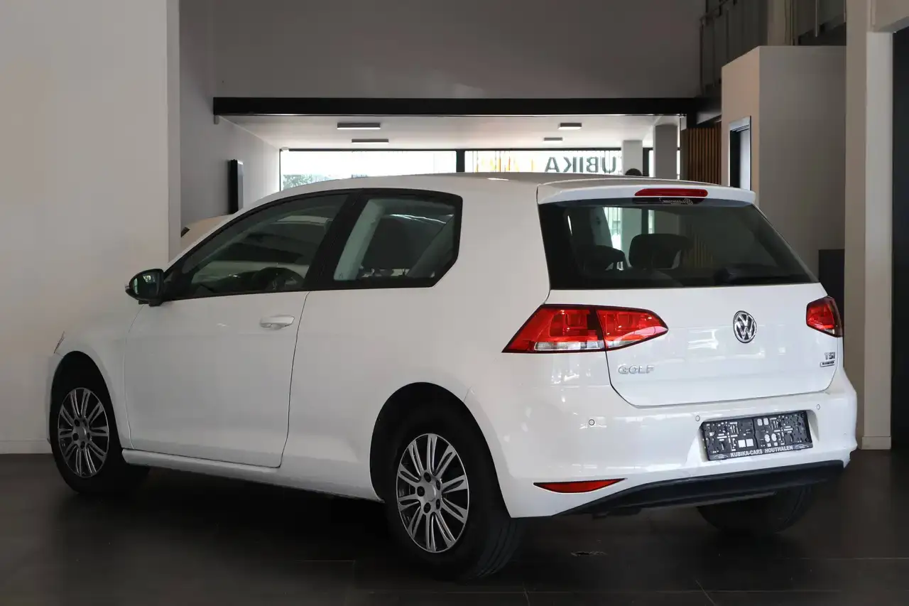 Volkswagen Golf Golf 1.2 TSI Trendline Navi Airco ParkS Garantie*