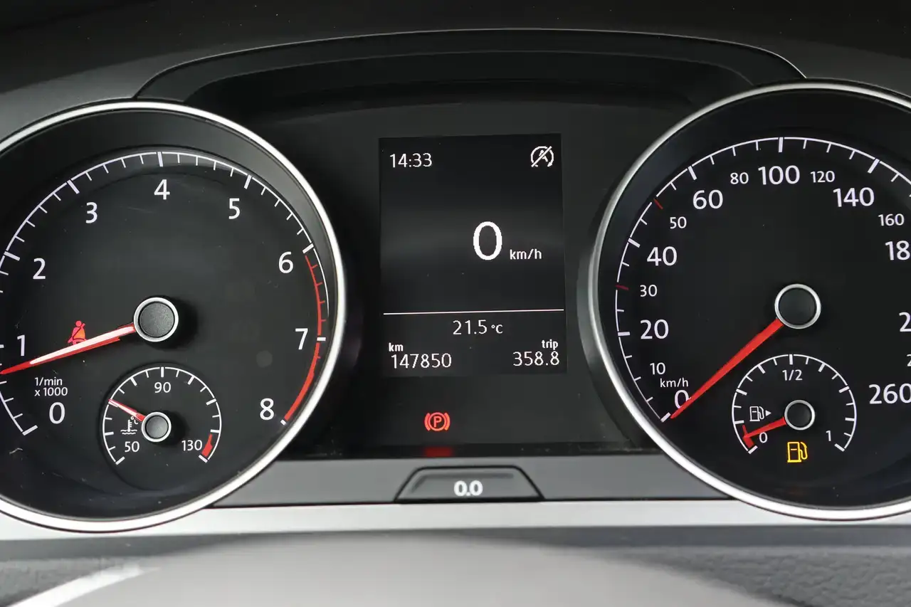 Volkswagen Golf Golf 1.2 TSI Trendline Navi Airco ParkS Garantie*