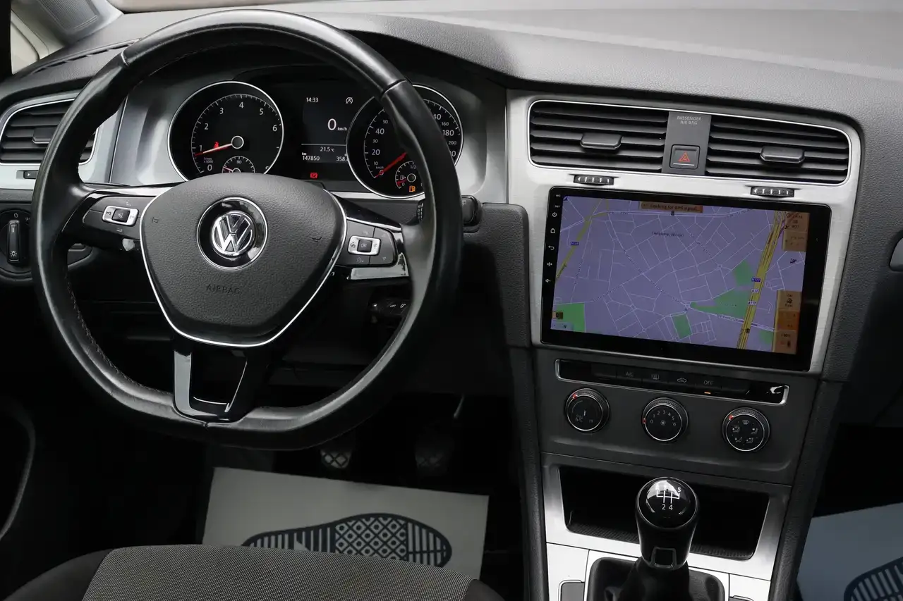 Volkswagen Golf Golf 1.2 TSI Trendline Navi Airco ParkS Garantie*
