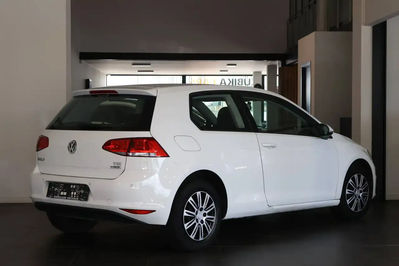 Volkswagen Golf Golf 1.2 TSI Trendline Navi Airco ParkS Garantie*