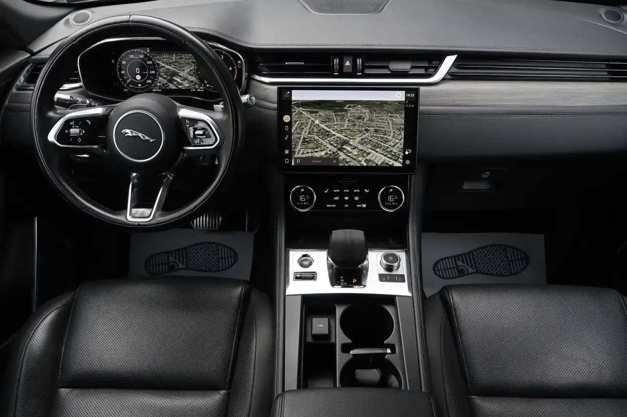 Jaguar F-Pace F-Pace 2.0 D MHEV AWD D200 360° DodeH ACC Garantie*
