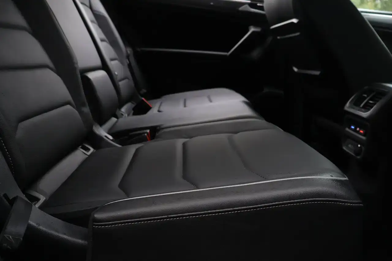 Volkswagen Tiguan Allspace Tiguan Allspace 1.5 TSI R-Line DSG LijnA Dodehoek Keyless TrekHK Garantie *