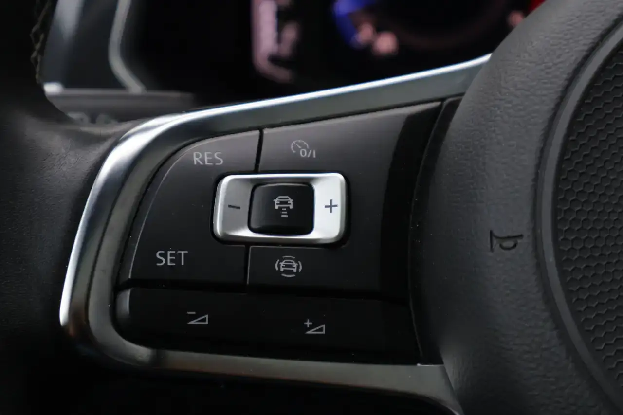 Volkswagen Tiguan Allspace Tiguan Allspace 1.5 TSI R-Line DSG LijnA Dodehoek Keyless TrekHK Garantie *
