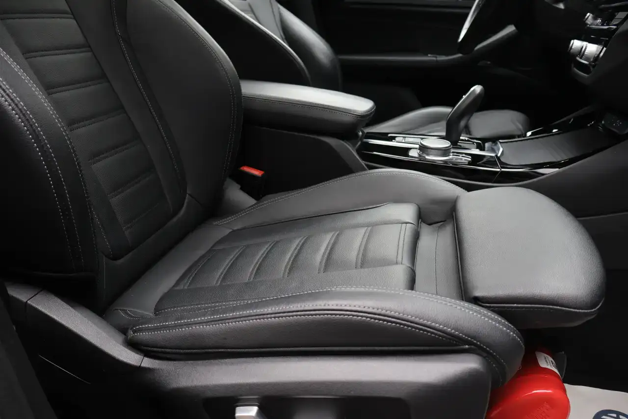 BMW X3 2.0 dA sDrive18 MHEV BTW* Pano CruiseC Navi DodeH Garantie*