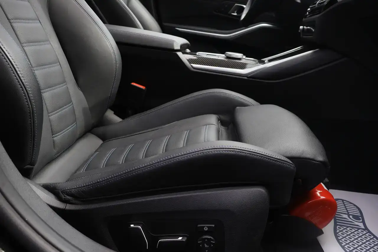 BMW 330 Touring 330eAS PHEV BTW* M-PACK M-Zetels Memory Garantie*