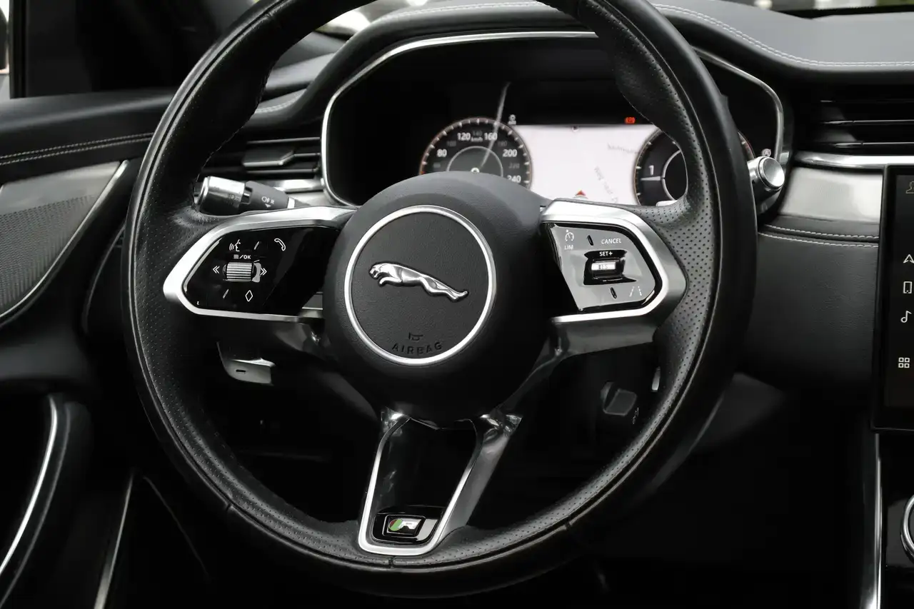 Jaguar XF XF Sportbrake 2.0 D D200 R-Dynamic LijnA Camera Garantie *