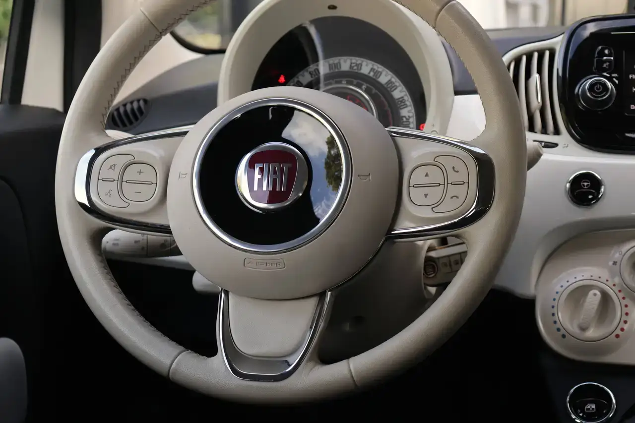 Fiat 500C 500C Cabrio 1.2i CruiseControl Airco Garantie *