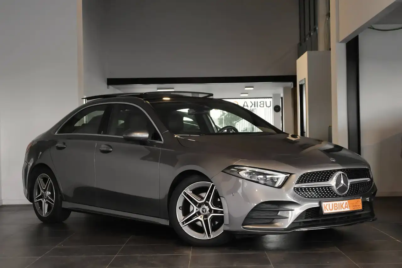 Mercedes-Benz A 180 A 180 d AMG Pakket Memory LED Ambiance PANO Garantie *