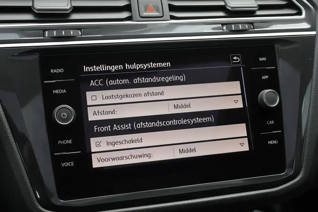 Volkswagen Tiguan Tiguan 1.4 TSI 4Motion R Line DSG Navi Leer Garantie *