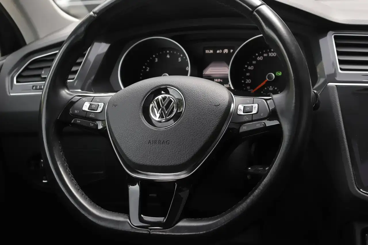 Volkswagen Tiguan Tiguan 1.4 TSI 4Motion R Line DSG Navi Leer Garantie *