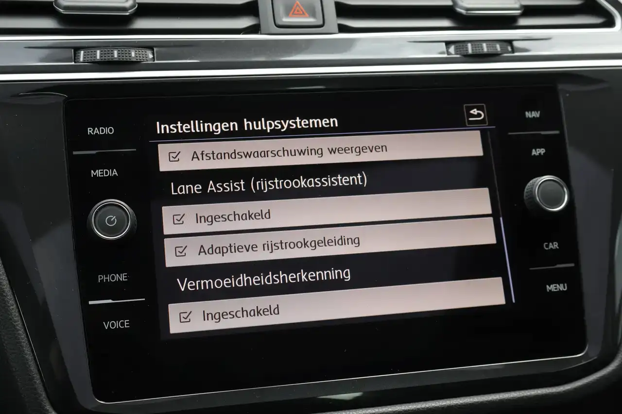 Volkswagen Tiguan Tiguan 1.4 TSI 4Motion R Line DSG Navi Leer Garantie *