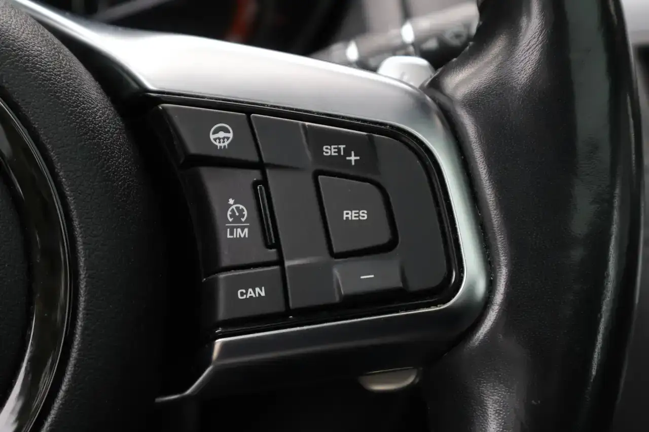 Jaguar F-Type F-Type Coupé 2.0 i4 R-Dynamic PANO LijnA Keyless Garantie *