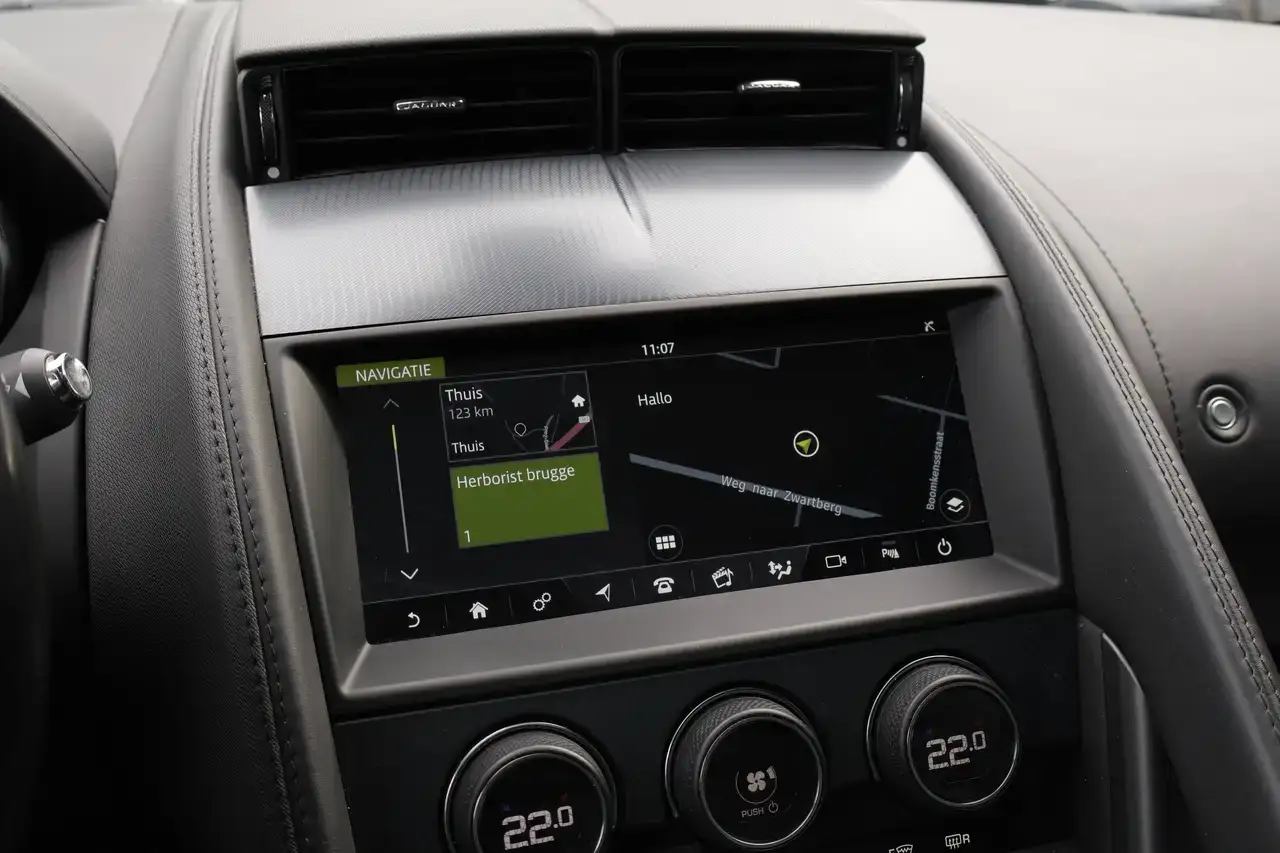 Jaguar F-Type F-Type Coupé 2.0 i4 R-Dynamic PANO LijnA Keyless Garantie *