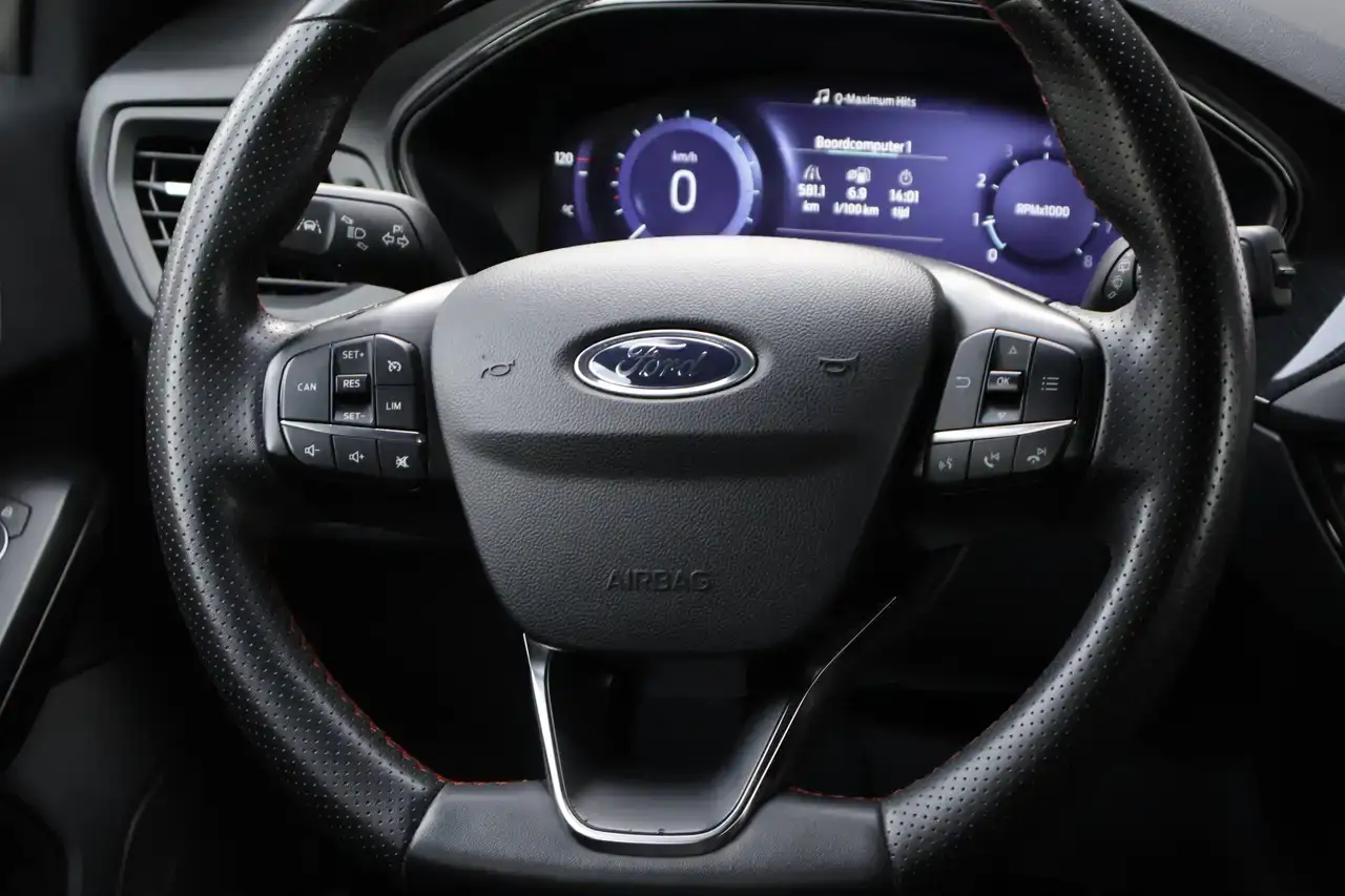 Ford Focus 1.0 EcoBoost MHEV ST-Line ZetelV StuurV CruiseC TerkH Garantie*